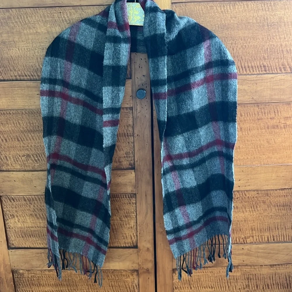🐑100% Merino Wool Plaid Oblong Women’s/Men’s Neck Wrap Scarf by UGG AUSTRALIA